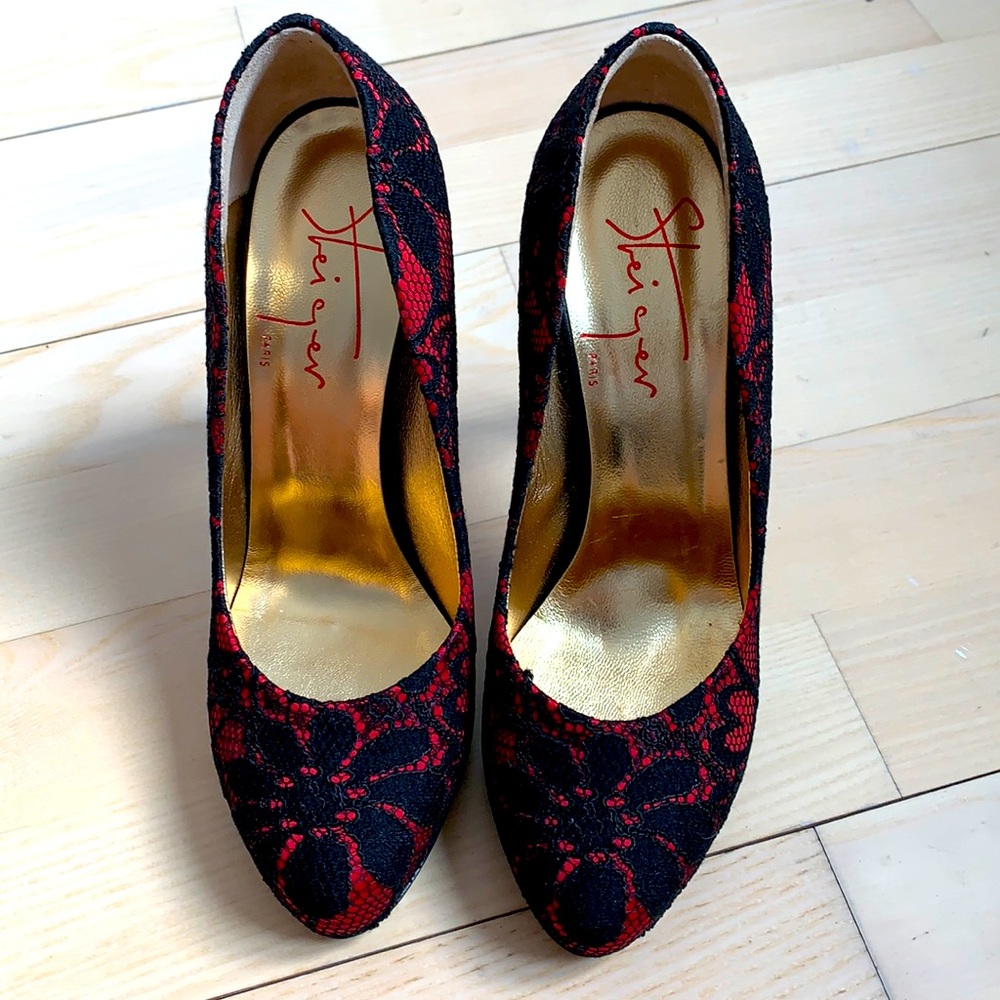 Brand new Walter Steiger heels in black lace
